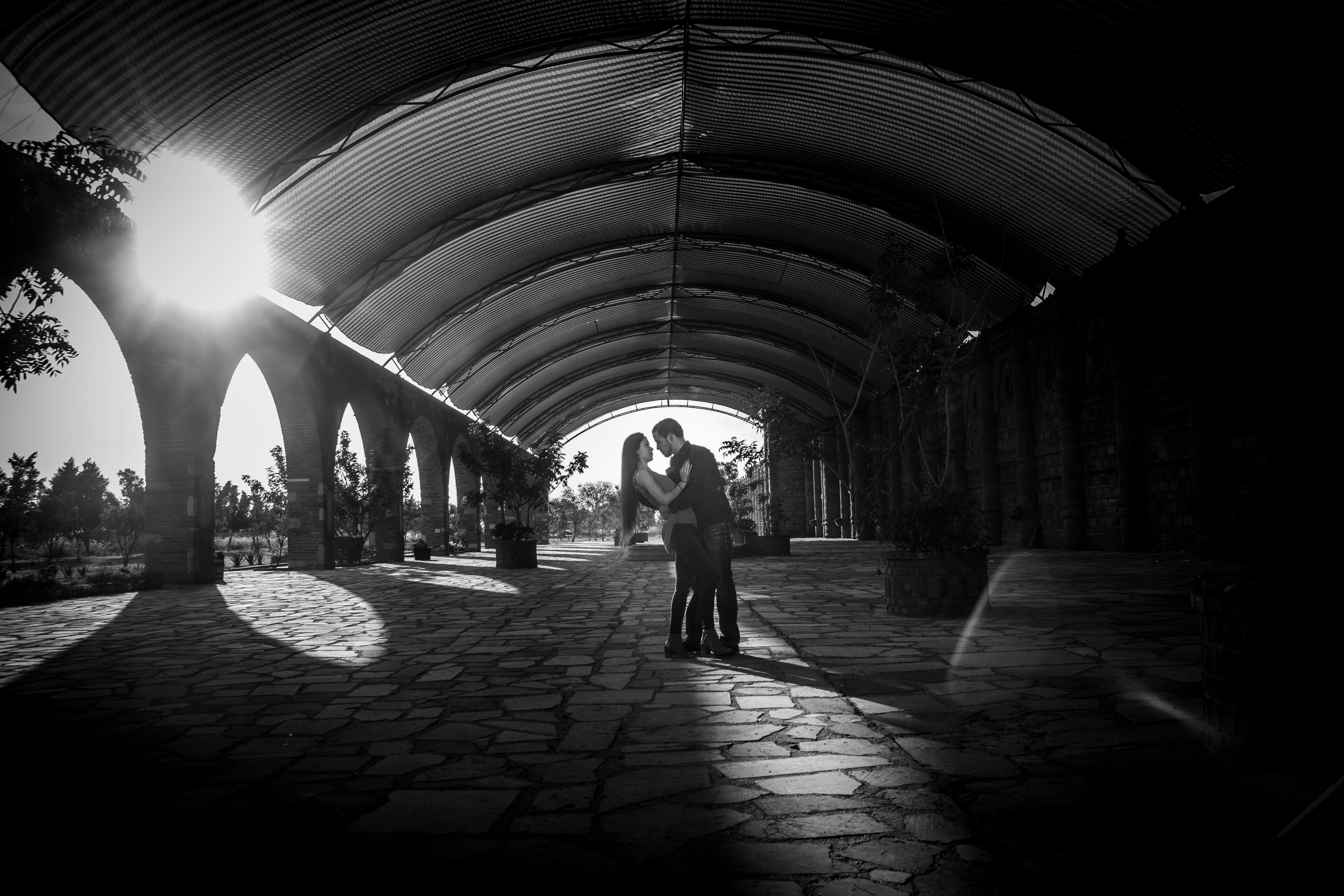 Natural candid couple photoshoot moment